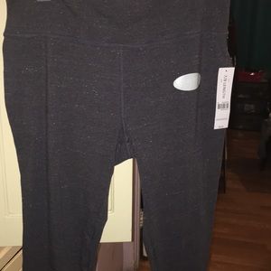 Capri yoga pants